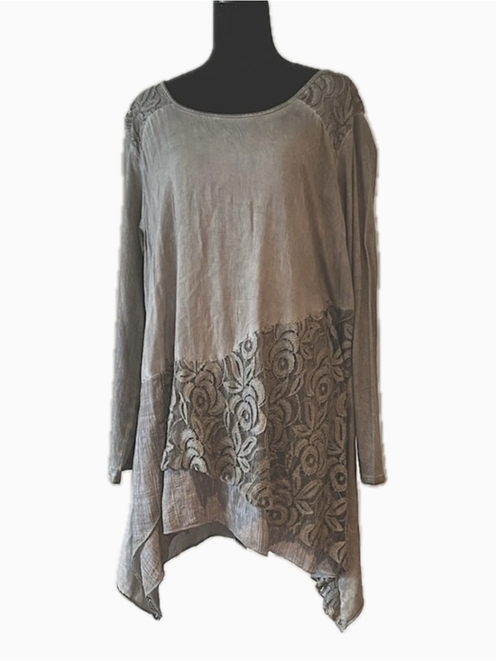 Forgotten Grace Tops - Forgotten Grace Tunic. XXL (1X)